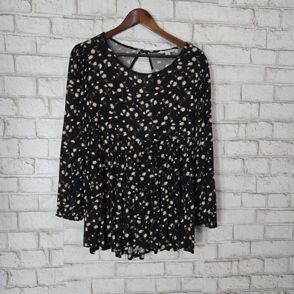 American Eagle Outfitters Black Floral Long Sleeve Top